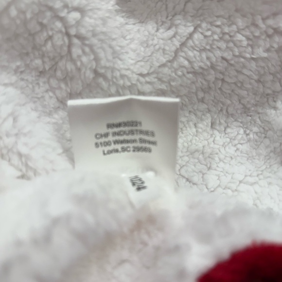 Brookstone Red Wearable Throw with Snowflakes One Size Fits Most - Picture 6 of 7